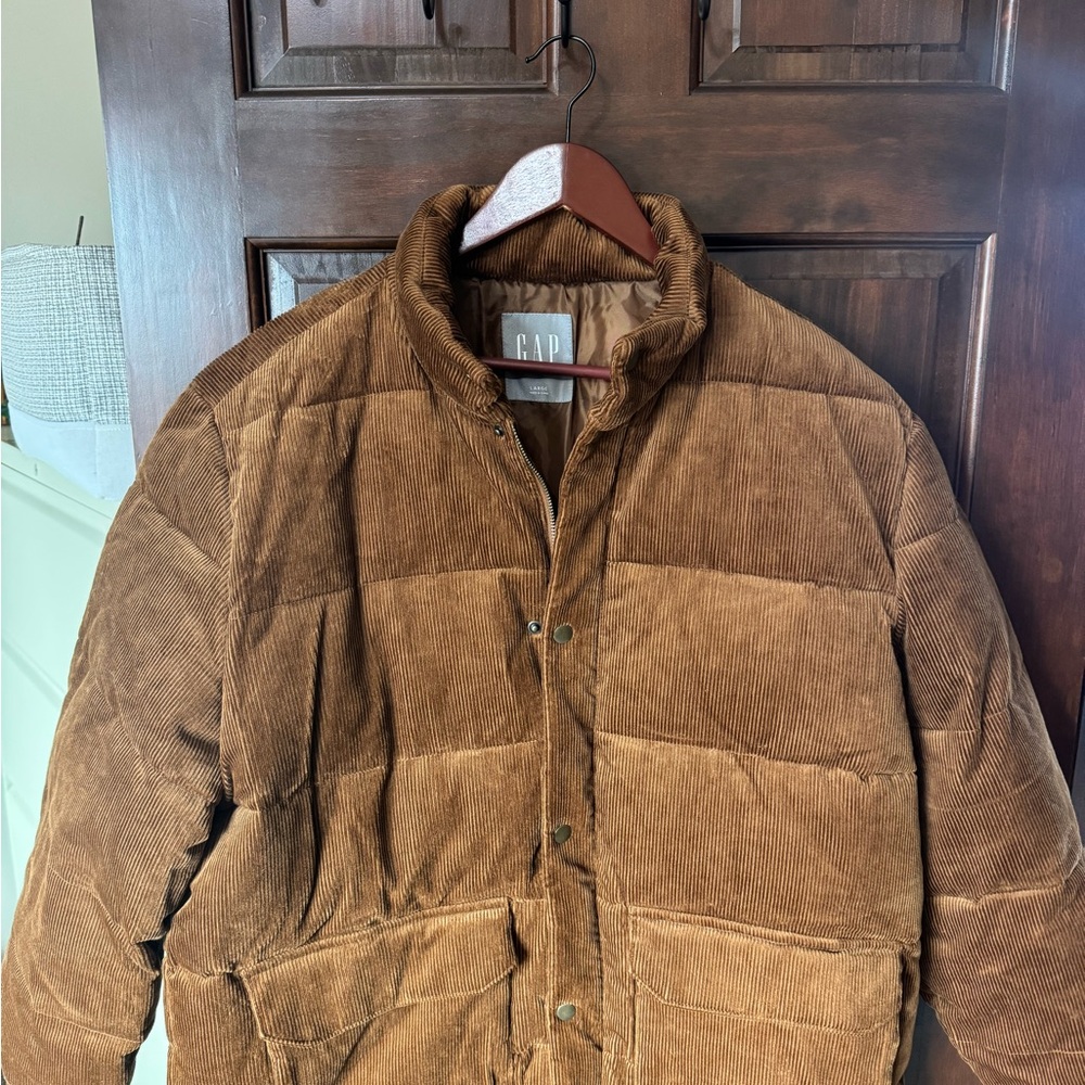 GAP Men's Tan Corduroy Puffer Jacket